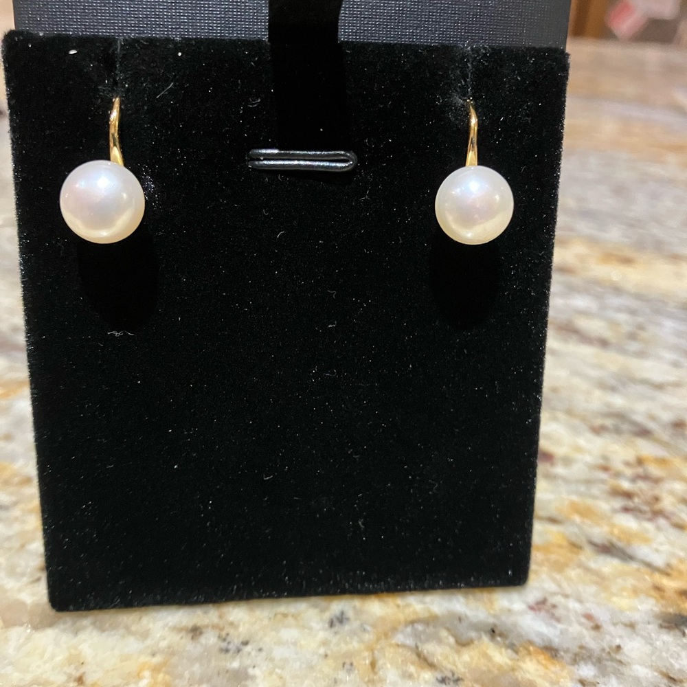 Elegant Gold and White Pearl Fishhook Earrings